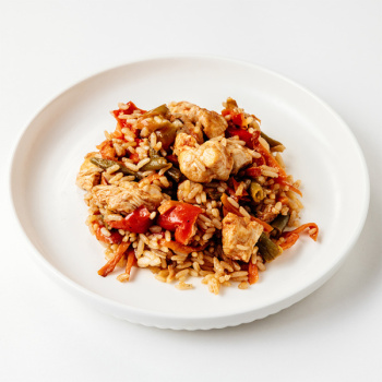 Курица с овощами и рисом, 100г
