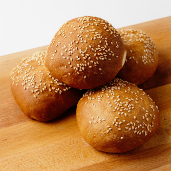 Булочка Бутербродная с кунжутом, 200г