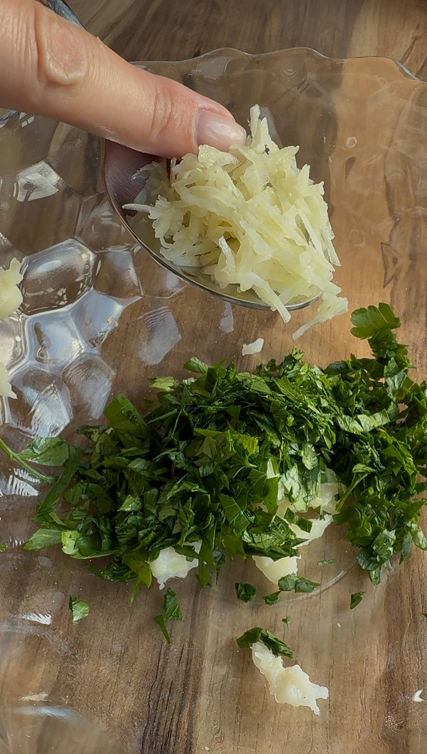 Запечённый хлеб с чесноком и сыром