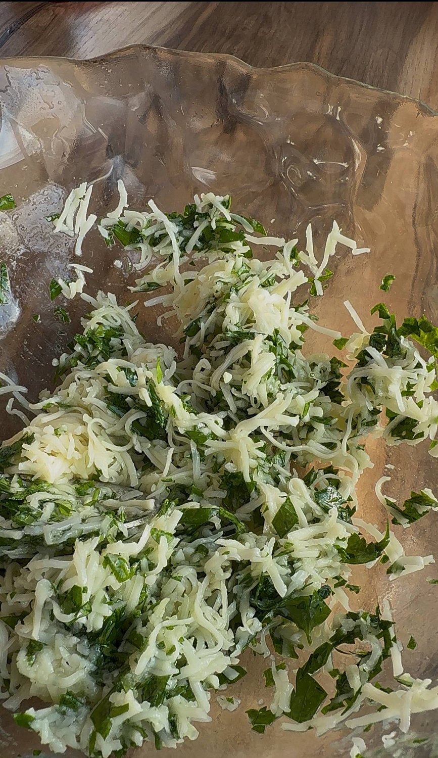 Запечённый хлеб с чесноком и сыром